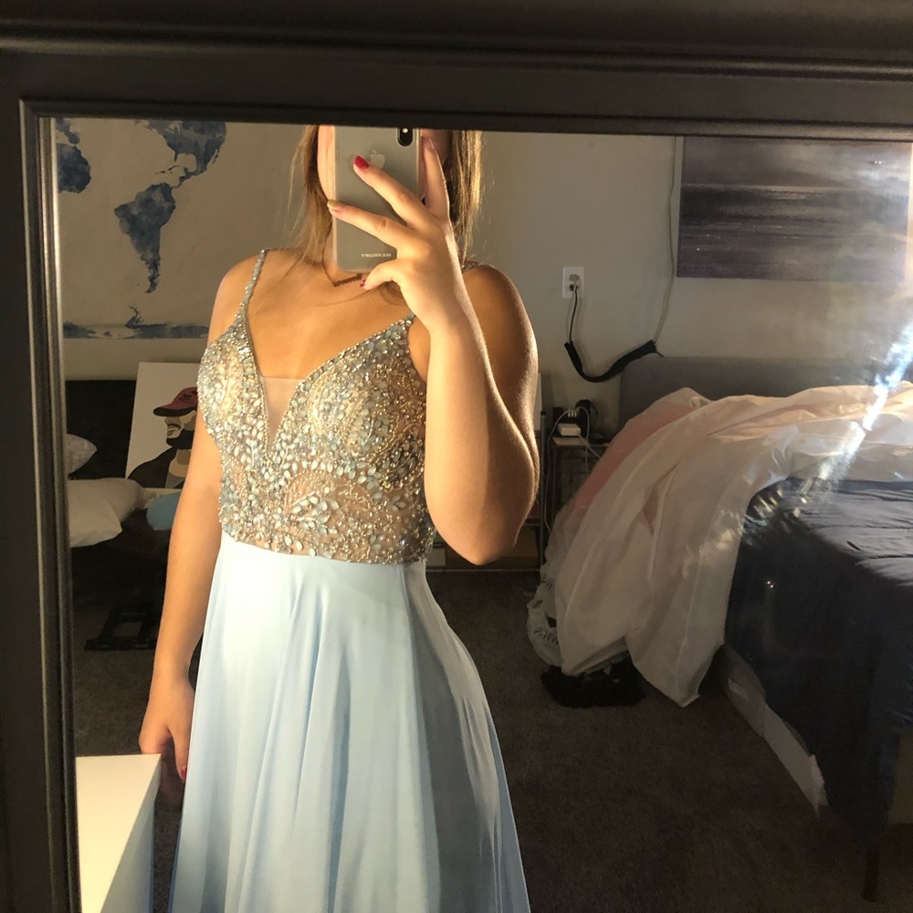 Prom Dress - Picture 3 of 8